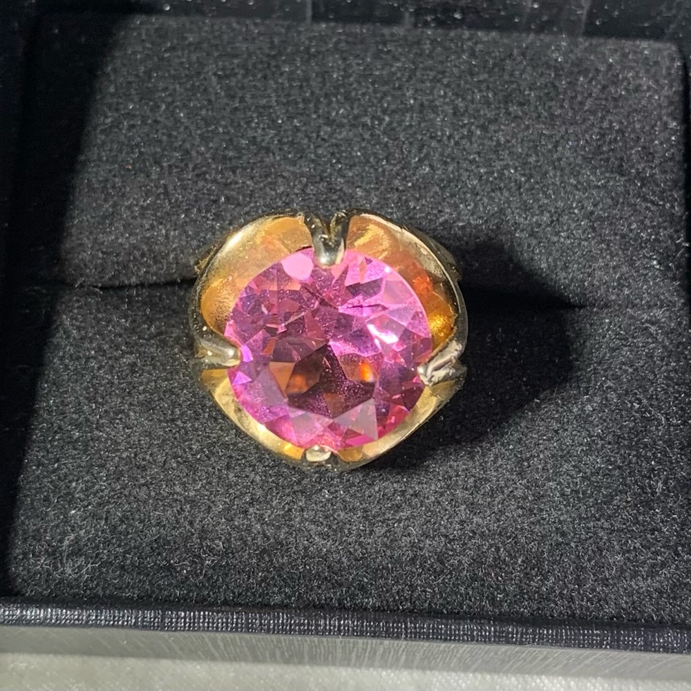 Vintage Cocktail Pink Glass Stone Gold Tone Ring Size 7
